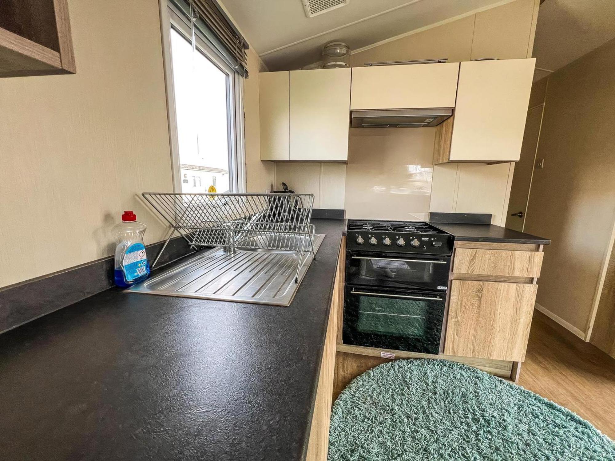 Modern 6 Berth Caravan With Wifi At St Osyth Beach In Essex Ref 28051Fv Clacton-on-Sea Exterior photo